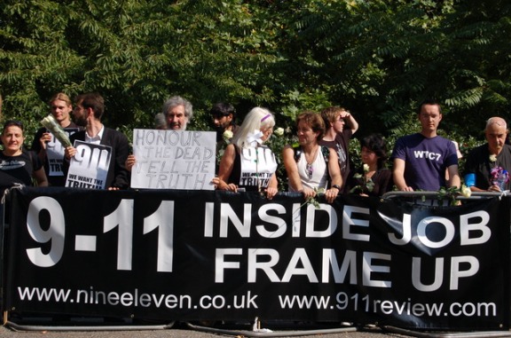 Mouvement pour la vérité en Grande-Bretagne ("911 inside job")