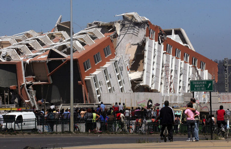 Immeuble détruit par un tremblement de terre au Chili